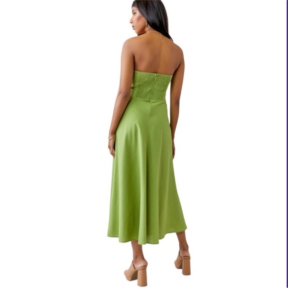 Elegant Green Strapless Dress - Picture 2 of 6